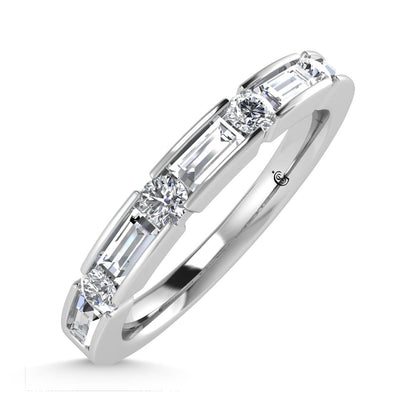 14K White Gold Diamond 1/2.Ct. Tw. Men?s Machine Band