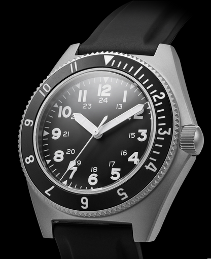 BENRUS Type 2 MIL SPEC 39.5mm Swiss Made Automatic Sapphire Crystal Men's Watch