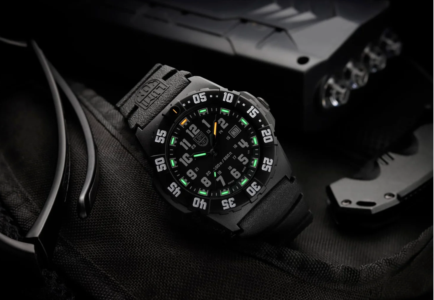 Luminox Navy SEAL XS.3551 44mm Swiss Made Military Dive Watch Sapphire Crystal